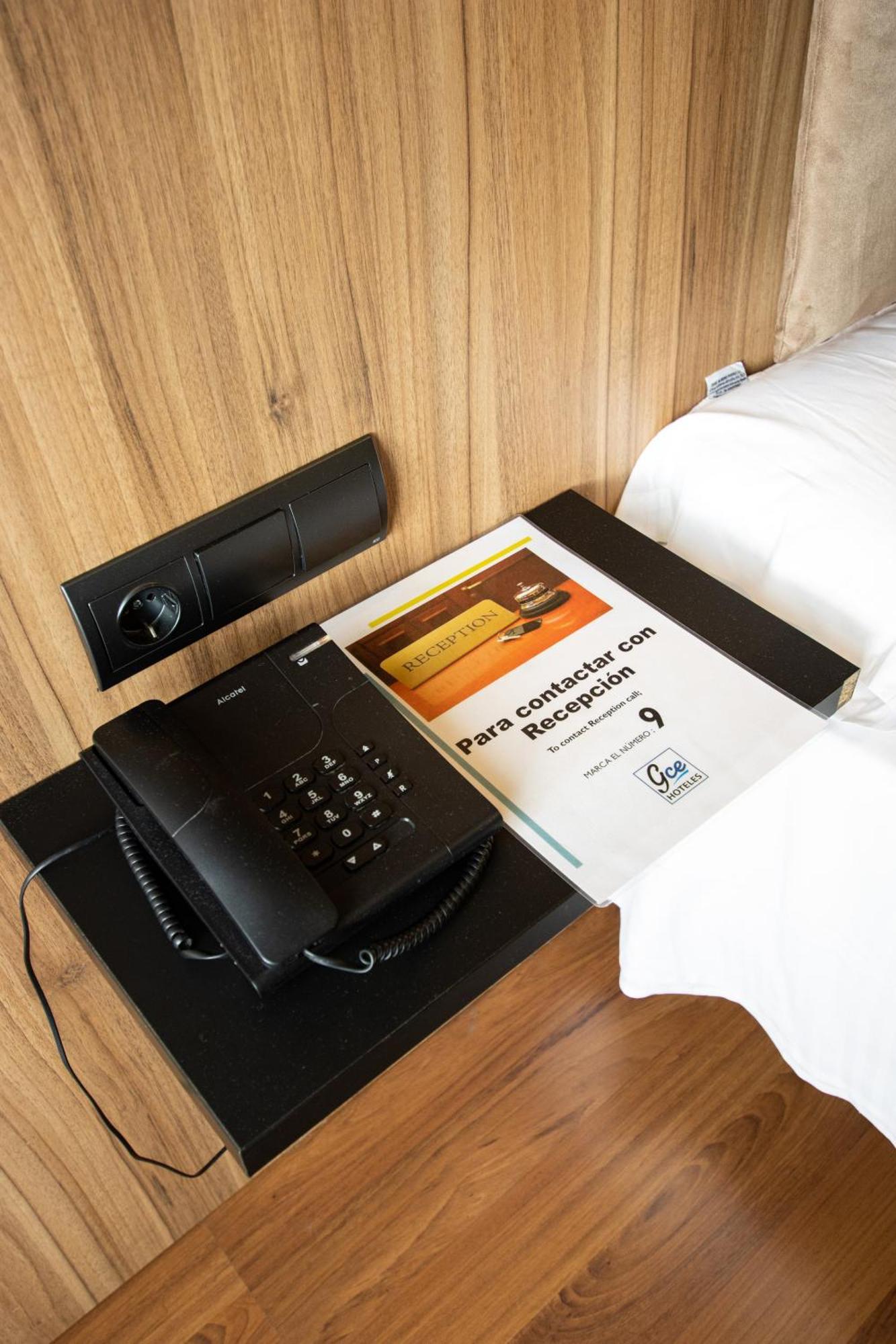 Gce Hoteles Málaga Exteriör bild