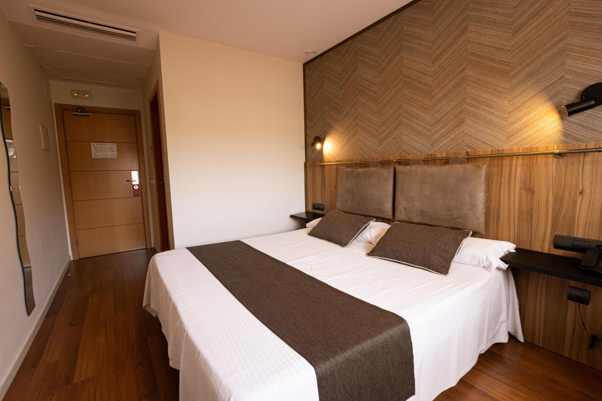 Gce Hoteles Málaga Exteriör bild