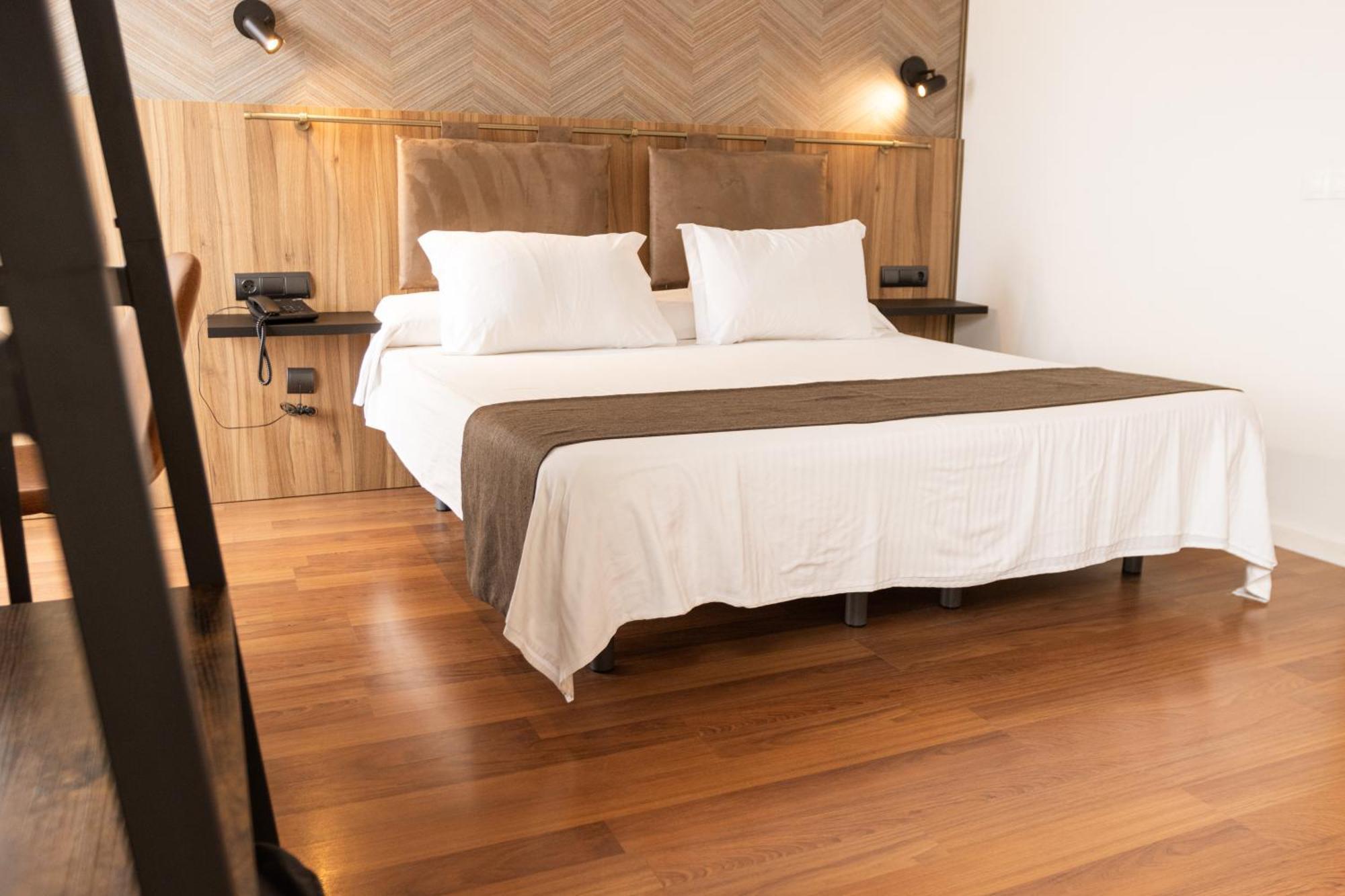 Gce Hoteles Málaga Exteriör bild