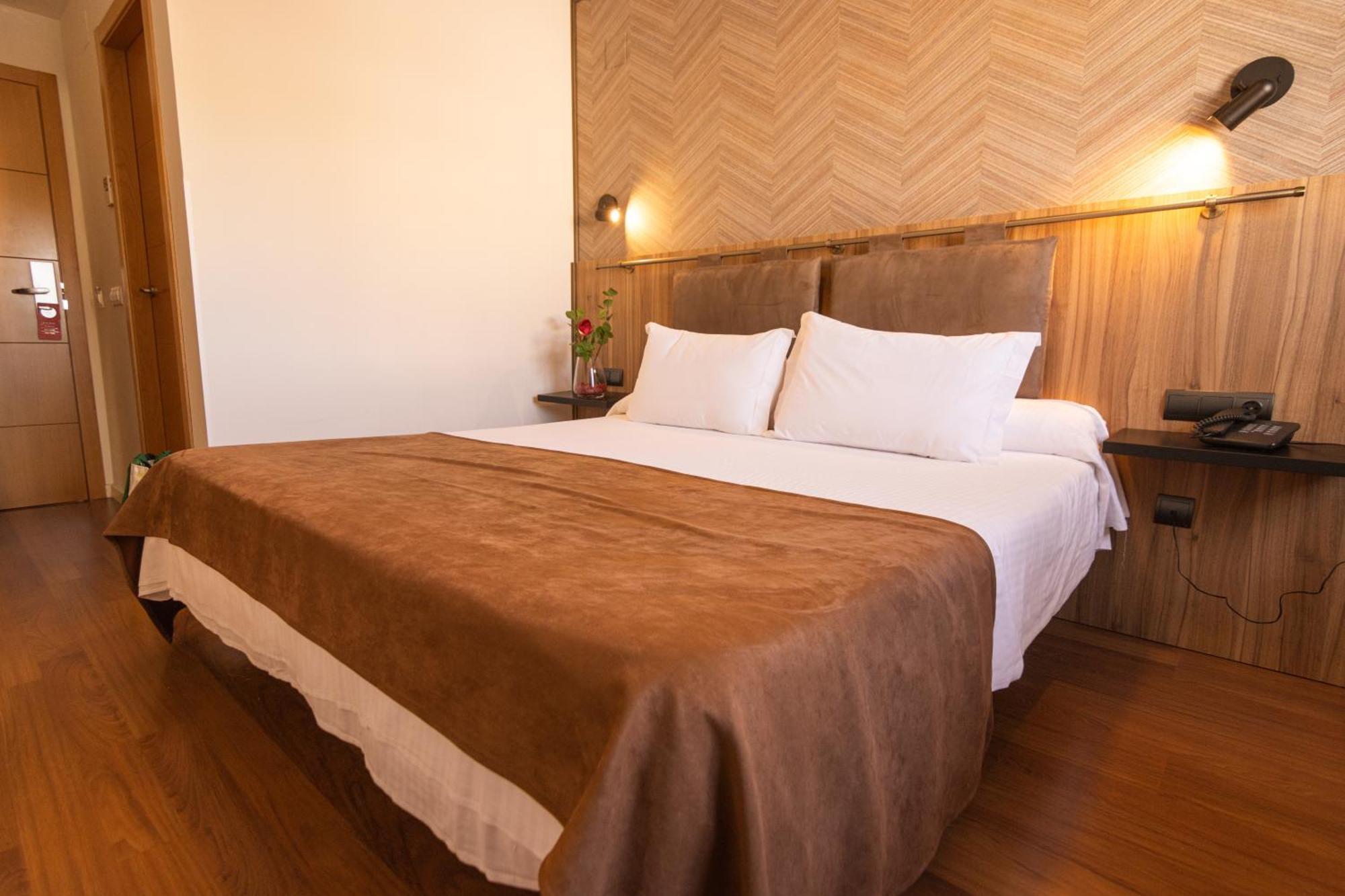Gce Hoteles Málaga Exteriör bild